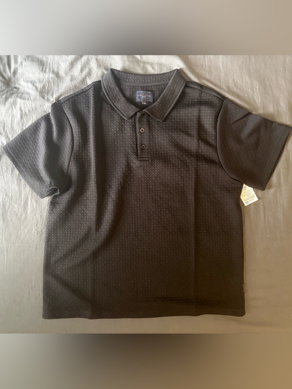 Men’s Large polo - NWT